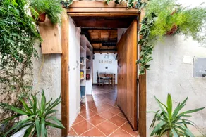 Stay in a 17th-century house - Image 2