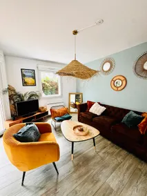 Pool/enclosed garden/near the beach/secure parking - Image 2