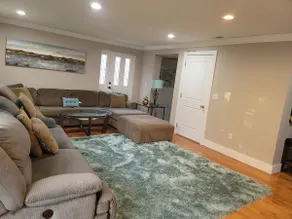 Luxury house, 8 min to downtown,6 min to airport - Image 3