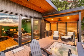Romantic Couples Cabin with Private Hot Tub - Image 5