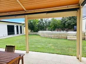 Blenny Park Guesthouse - Image 3