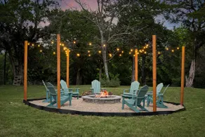 Lakeside Retreat, Hot Tub, Fire Pit, Sleeps 12 - Image 2