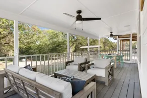Lakeside Retreat, Hot Tub, Fire Pit, Sleeps 12 - Image 4
