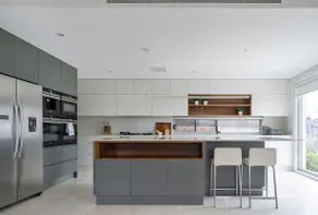 Starlight—A Slice of the Hollywood Hills in Bexley - Image 3
