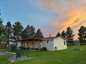Hillman Homestead, rural, spacious in and out - Image 3
