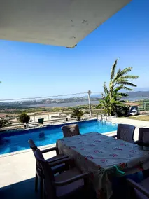 Full detached villa with pool overlooking Lake Meşelik - Image 5