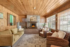 Beautiful Mount Dora Charmer with Lake Ola Views - Image 2