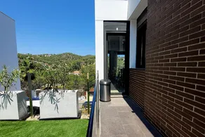 Villa with a beautiful pool near Sitges - Image 5
