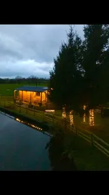 Canalside Cabin - Image 5