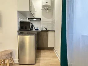 Private studio + unlimited coffee + friendly space - Image 4