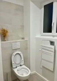 Small 2-room, 4 Z'horloges district - Image 3