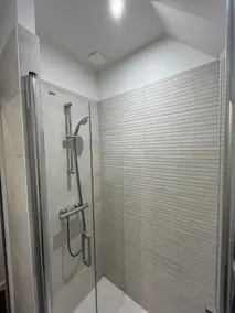 Small 2-room, 4 Z'horloges district - Image 4