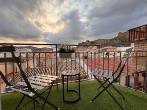 The Valley House - Image 3