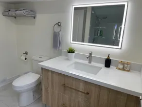 Two-bedroom Suite with King Bed 4 Min to The Falls - Image 2