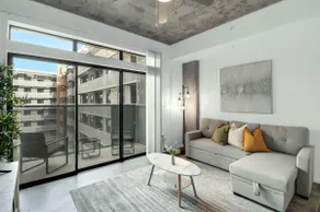Free Garage Parking|Centric 1BR |In HEART of DTPHX - Image 2