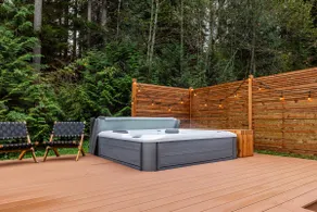 Lakefront | Pickleball | Hot Tub by Stay Madrona - Image 4