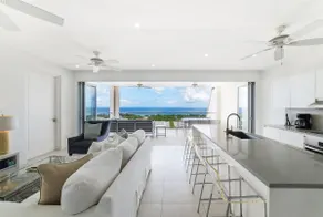 Luxury Villa St James,  4 bed 4 bath , Private Pool, fantastic sea views - Image 4