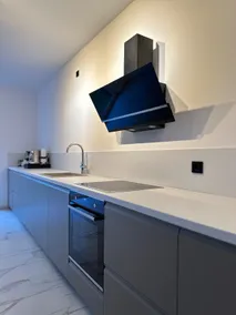 Stylish oasis: Quiet city house - Image 5