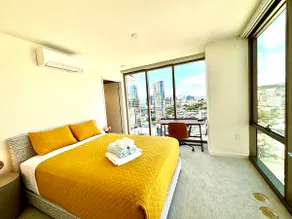 SKY ALA MOANA Luxury 2 bedroom Resort Parking 2311 - Image 4