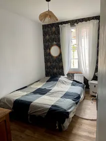 Pont Saint Roch: Bright home with garage - Image 3