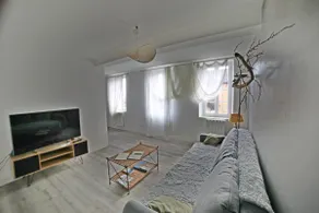 Pont Saint Roch: Bright home with garage - Image 4