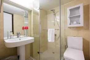 Superhost 1000 Reviews/New Open Special Price/Elegant Suite/Private Space/Newly Decorated - Image 3
