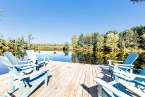 The Goat House Waterfront Hottub 3 Acres - Image 2