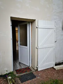 Atypical home in the countryside. - Image 3