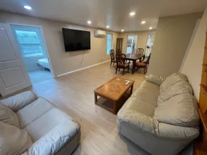 House in Shenandoah heights - Image 2