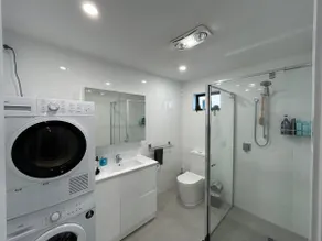 Beautiful 2 bedroom Private Home in St Kilda East - Image 5