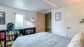 Hilltop Studio in Highland Park - Image 5