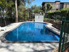 Riverfront | Pool | Parking - 2km Brisbane CBD - Image 3