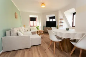 BOHO CHIC Markkleeberg-Leipzig, Familien Apartment, 8 min ins Leipziger Zentrum mit S-Bahn, Seenähe Großer TV mit X Box - Image 5