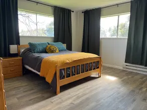 Freshly Renovated Home with Mountain Views - Image 2