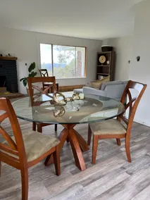 Freshly Renovated Home with Mountain Views - Image 5