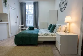 Beautiful Studio Flat in Hackney next to Overground Station - Image 4