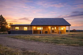 Elk Grove Lodge+HotTub+WiFi+AC+ClosetoYellowstone - Image 2