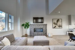 Modern Downtown Provo Townhome w/ Balcony! - Image 4