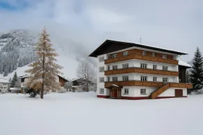 House Wallis ”Räuberhöhle” - at the Warth Arlberg - Image 4