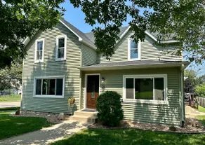 Rivertown Retreat - Image 4