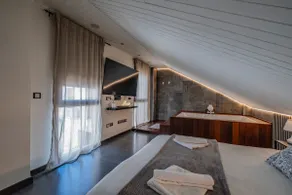 Romantic triplex with private Hot Tub and terrace - Image 2