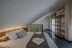 Romantic triplex with private Hot Tub and terrace - Image 4