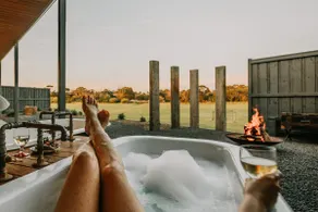 Stunning couples getaway - Outdoor cinema and fire - Image 3