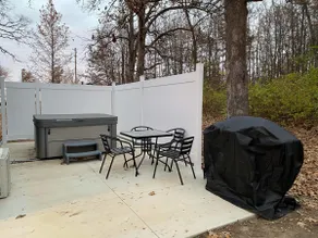 Spillway Cabin’s (Brand New) East Cabin - Image 5