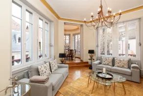 Place des Dominicains, Colmar • 3BR Apt • AC - Image 2