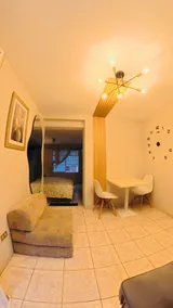 Apartment with private garden terrace - Image 3