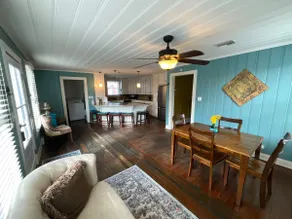 Guest House at The Crossing - Image 5