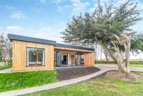 Luxury holiday home near the coast - Image 5