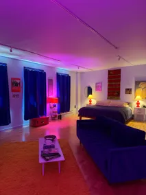 Retro-Chic Retreat/ heart of town/ walk everywhere - Image 3