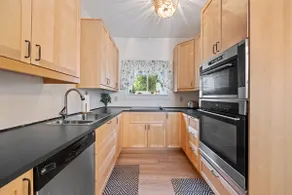 Private 2 Bedroom 1 Bath House - Image 5